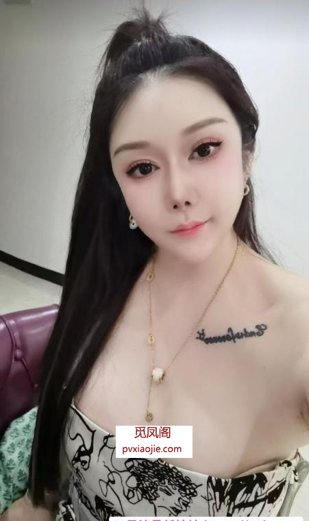 SM大胸翘臀美少妇