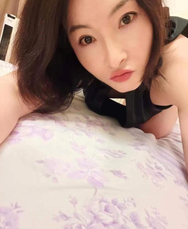 热情西藏辣妹