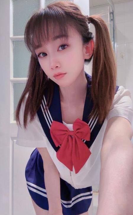 汉口双马尾JK妹子